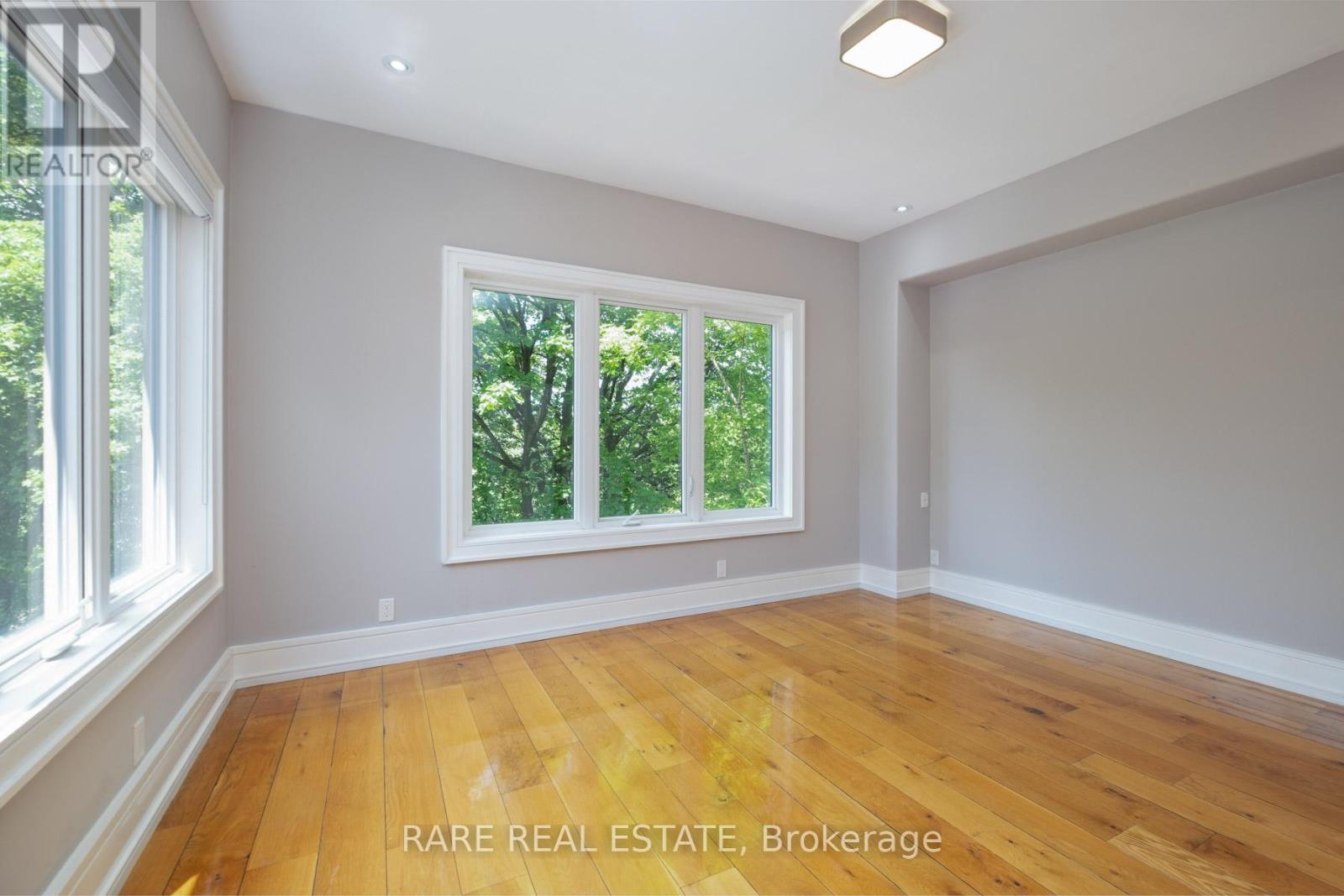 17 Kennedy Park Avenue N, Toronto, Ontario  M6P 3H2 - Photo 23 - W13232188