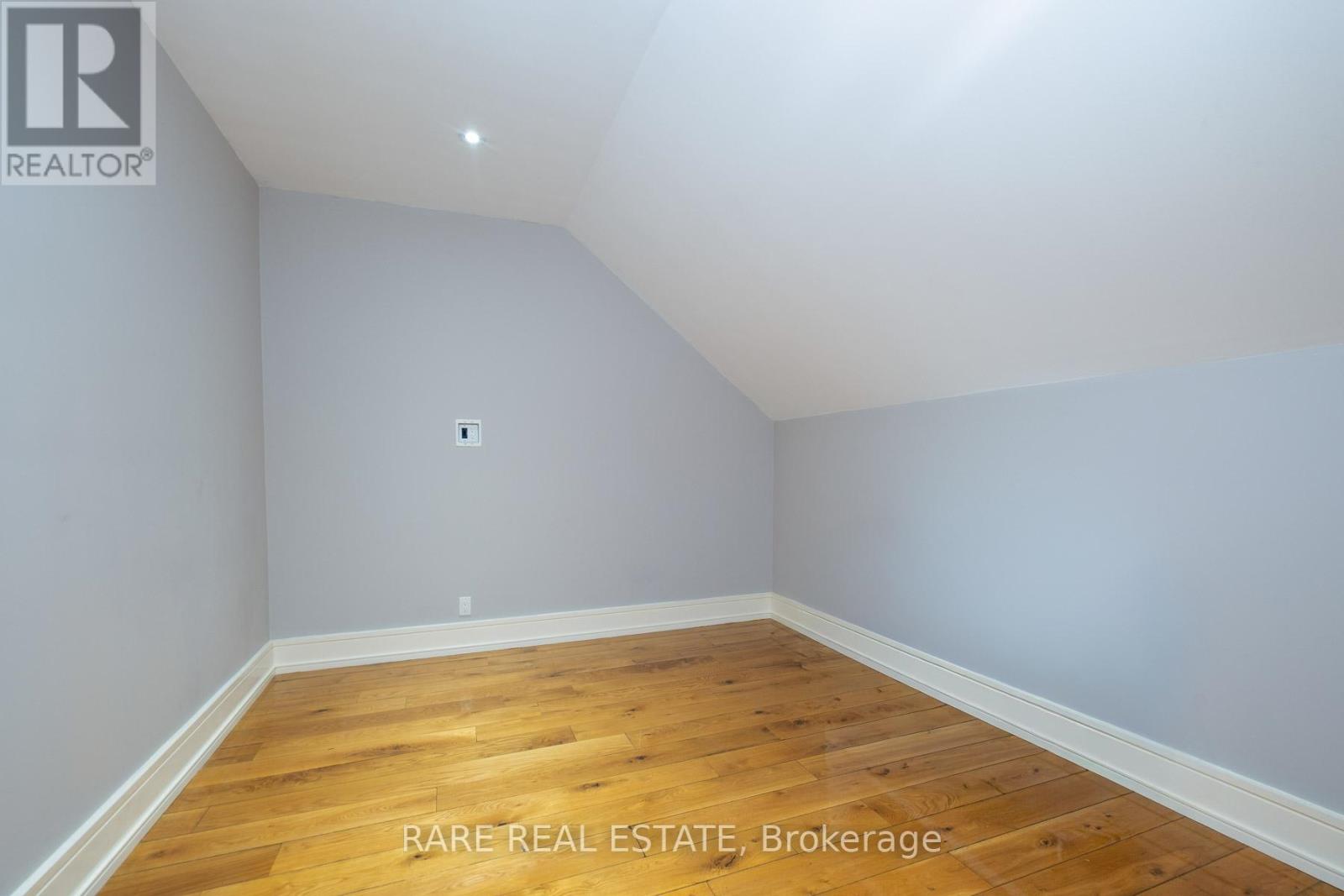 17 Kennedy Park Avenue N, Toronto, Ontario  M6P 3H2 - Photo 30 - W13232188