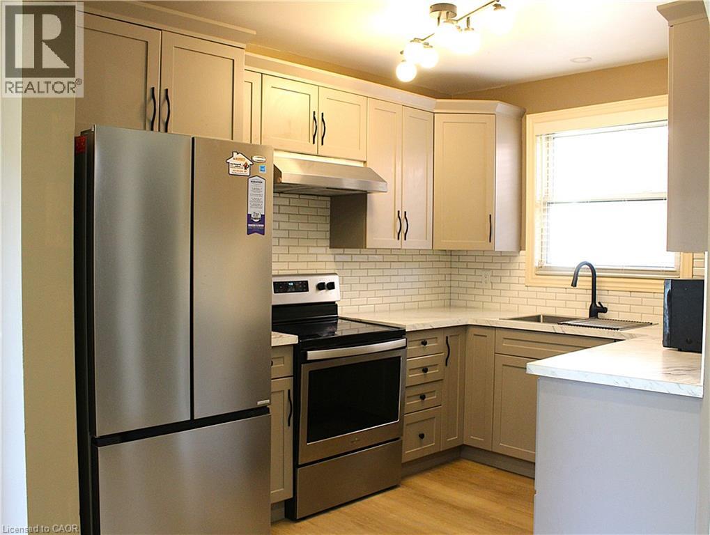 4935 Willmott Street, Niagara Falls, Ontario  L2E 1Z6 - Photo 11 - 40803767