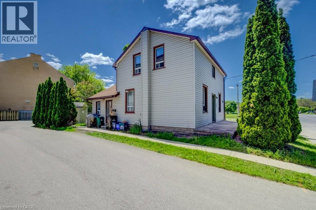 11 Simcoe Street, Cambridge, Ontario  N1R 1N7 - Photo 27 - 40809507