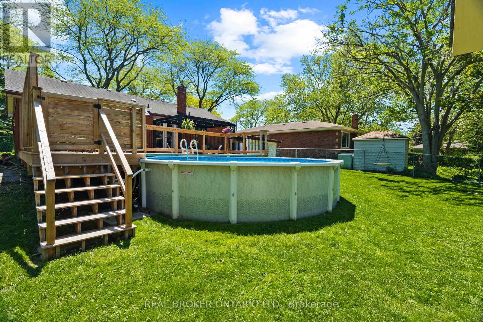 8 Goldsmith Avenue, St. Catharines, Ontario  L2M 2V8 - Photo 27 - X13232244