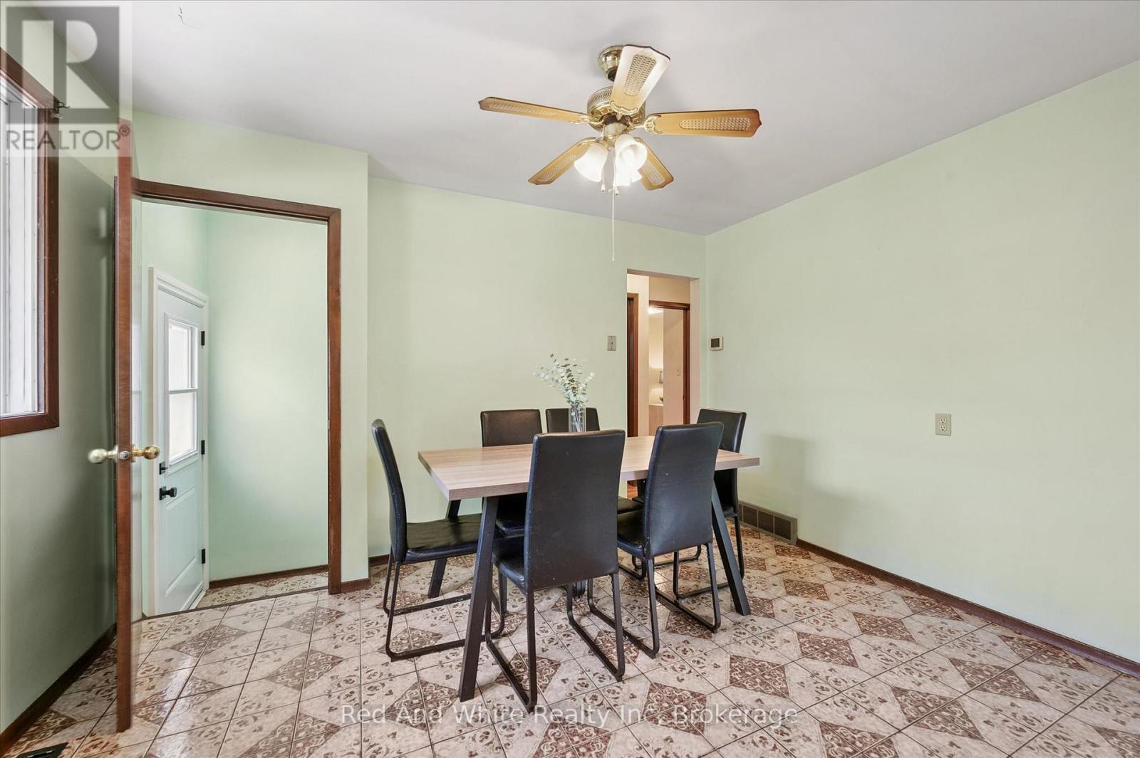 189 Johanna Drive, Waterloo, Ontario  N1S 4C4 - Photo 10 - X13232280