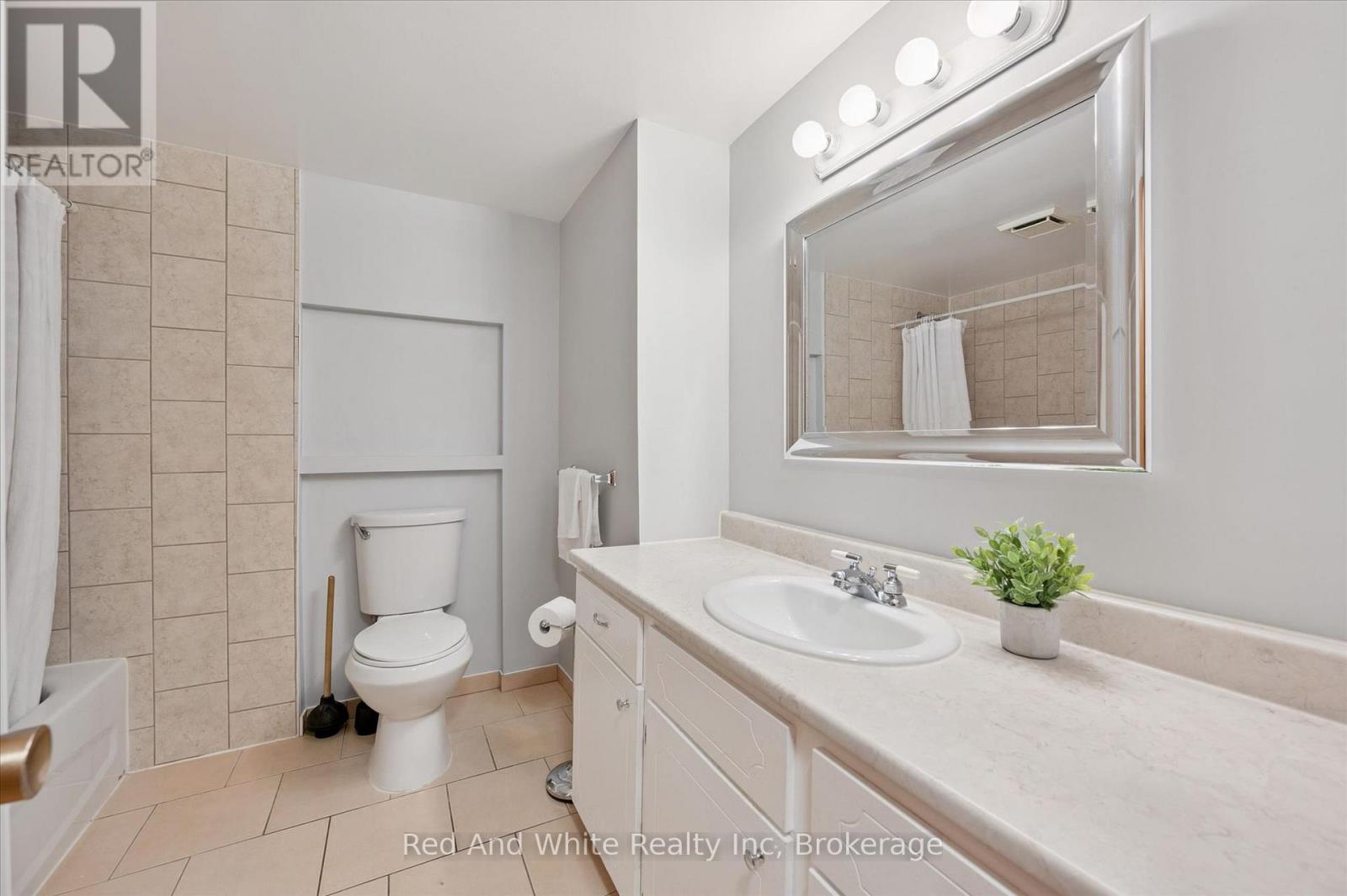 189 Johanna Drive, Waterloo, Ontario  N1S 4C4 - Photo 20 - X13232280