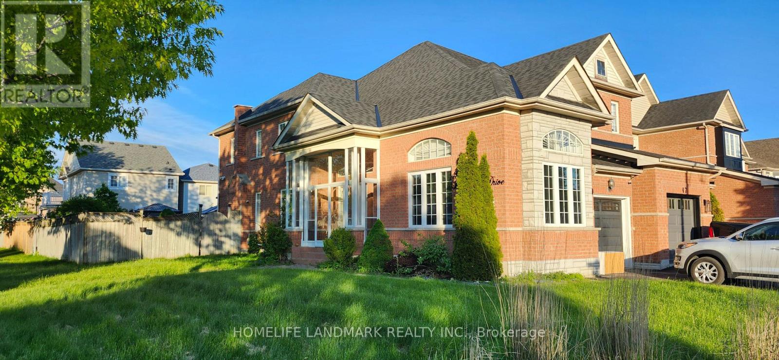 49 INLET BAY DRIVE, Whitby, Ontario