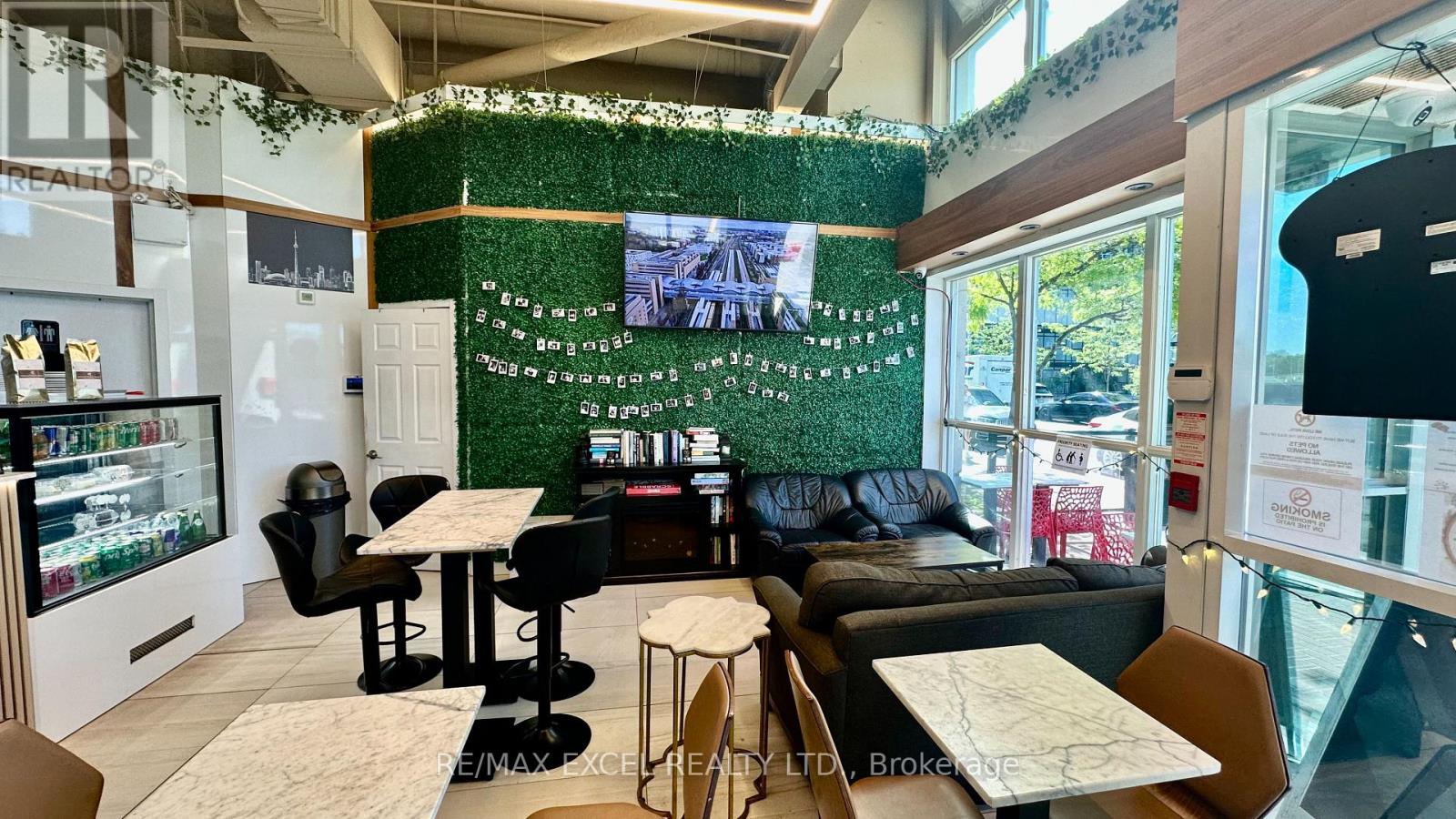 264 Manitoba Street, Toronto, Ontario  M8Y 4G9 - Photo 6 - W13208774