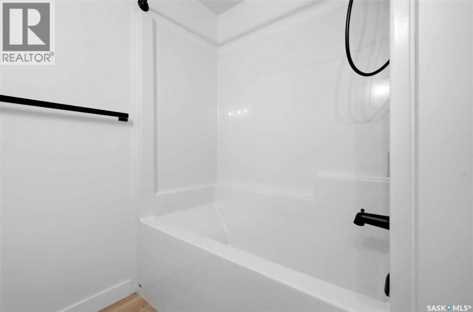 3318 Green Brook Road, Regina, Saskatchewan  S4V 1P2 - Photo 40 - SK037709