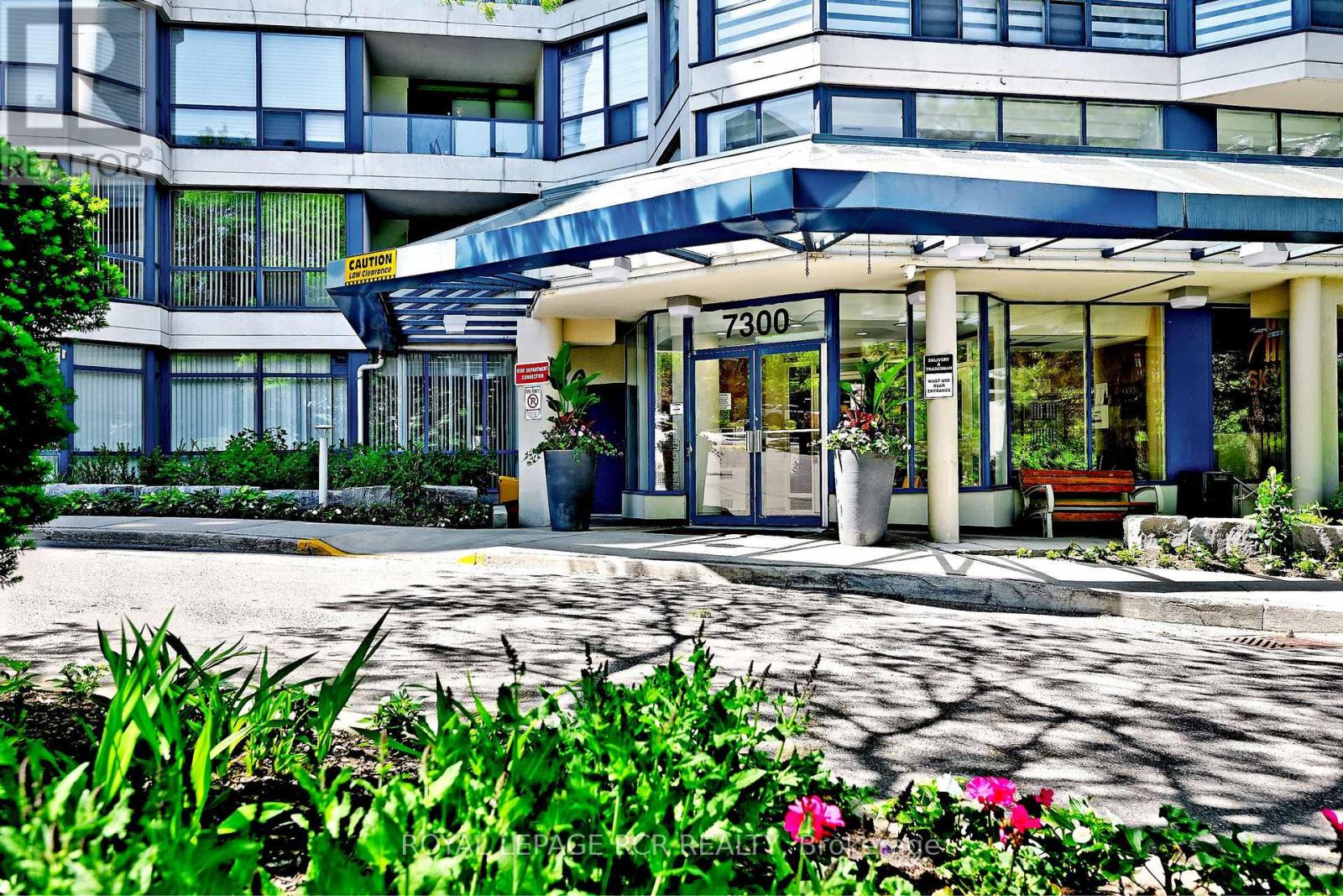 706 - 7300 YONGE STREET, Vaughan, Ontario