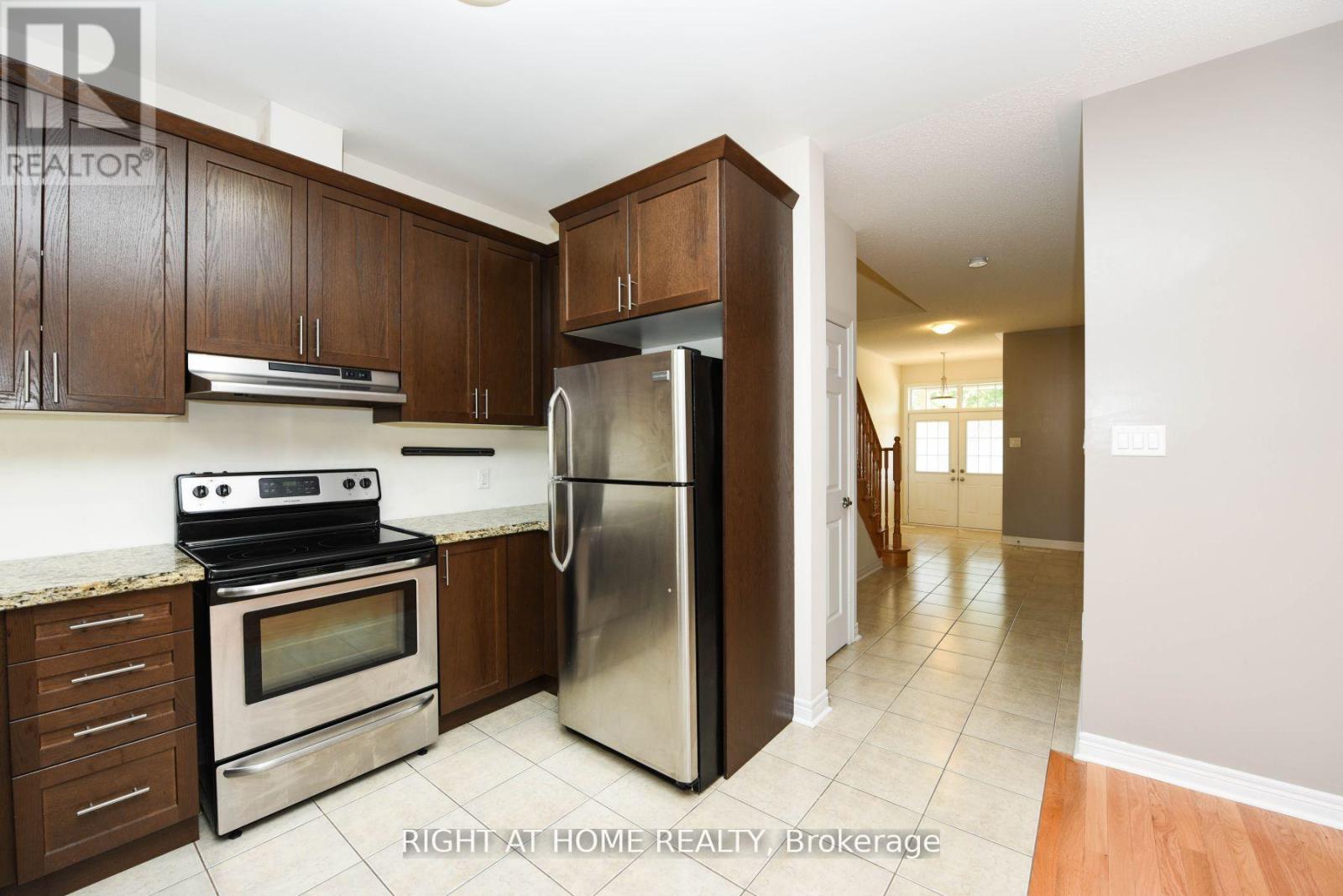 245 Sarah Cline Drive, Oakville, Ontario  L6M 0V3 - Photo 10 - W13232212