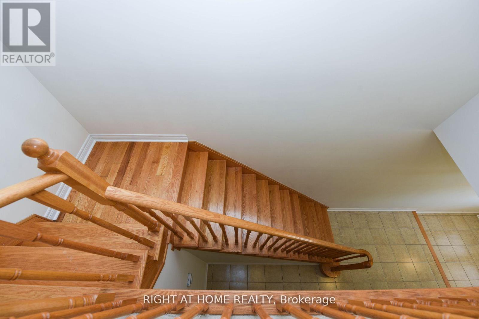 245 Sarah Cline Drive, Oakville, Ontario  L6M 0V3 - Photo 18 - W13232212