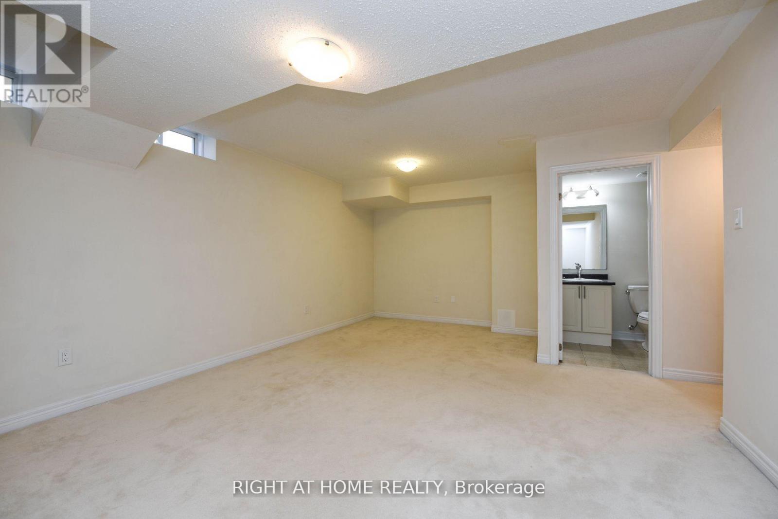 245 Sarah Cline Drive, Oakville, Ontario  L6M 0V3 - Photo 34 - W13232212