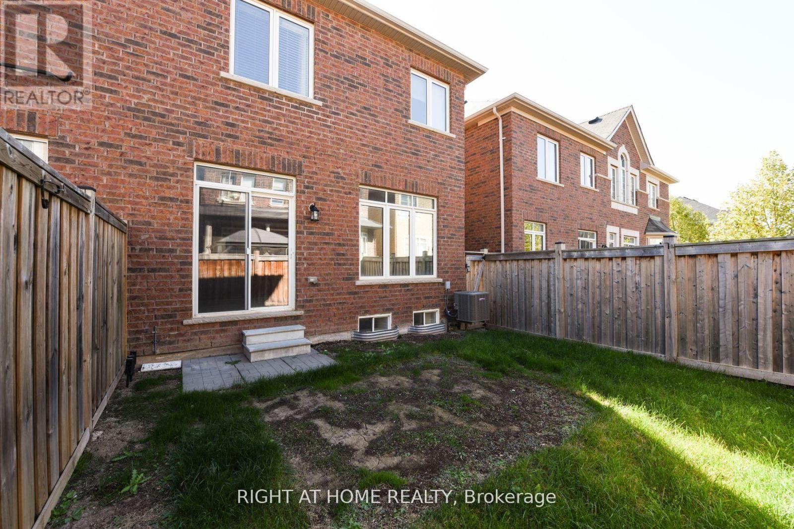 245 Sarah Cline Drive, Oakville, Ontario  L6M 0V3 - Photo 39 - W13232212