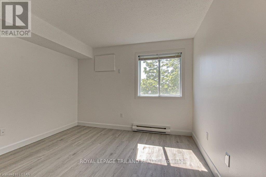 212 - 733 Deveron Crescent, London South, Ontario  N5Z 4X7 - Photo 13 - X13232298
