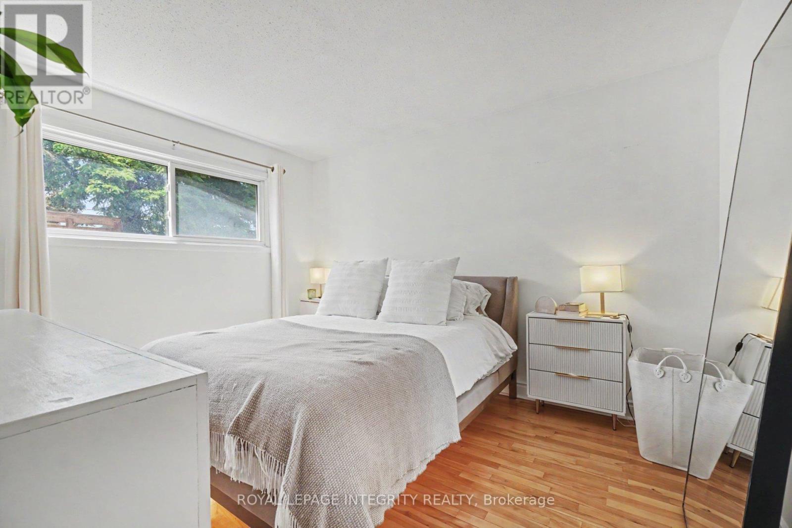 2450 Magnus Avenue, Ottawa, Ontario  K1G 1J8 - Photo 14 - X13232286