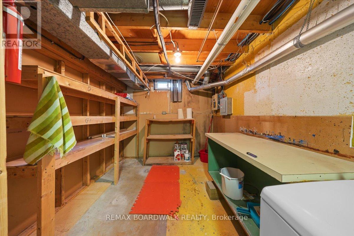 48 - 1828 Axminster Court, Ottawa, Ontario  K1C 1Z4 - Photo 40 - X13232322