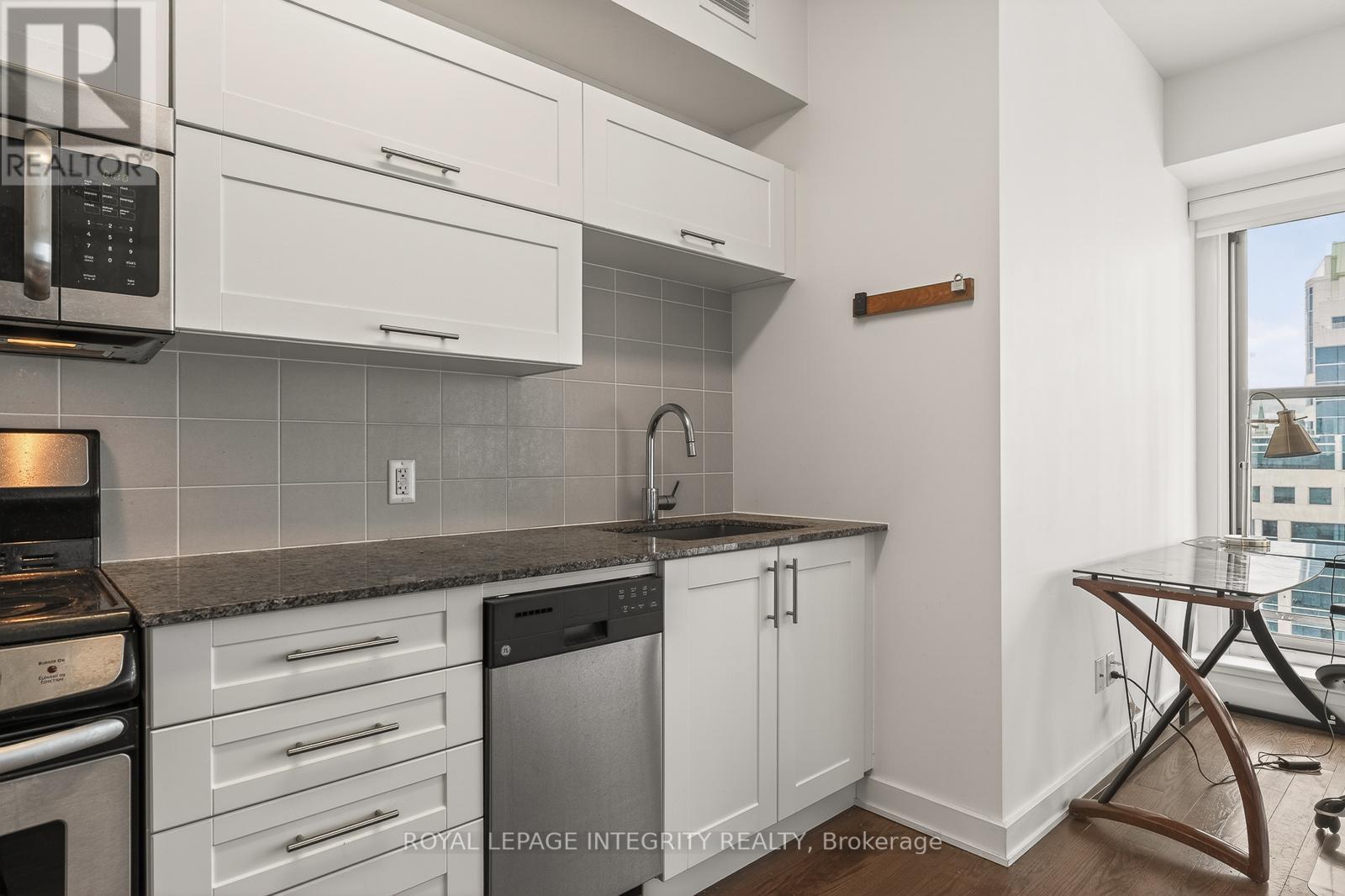 2102 - 40 Nepean Street, Ottawa, Ontario  K2P 0X5 - Photo 20 - X13232336