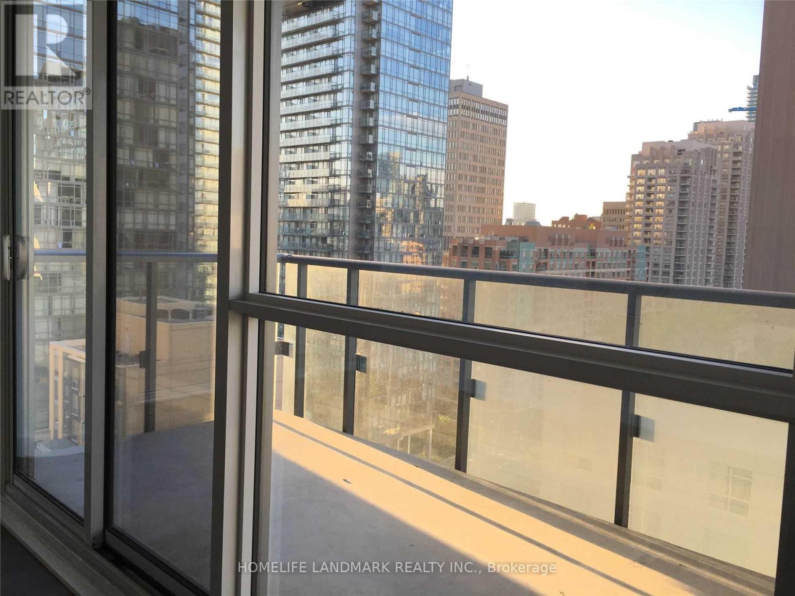 1601 - 15 Grenville Street, Toronto, Ontario  M4Y 1A1 - Photo 8 - C13232312