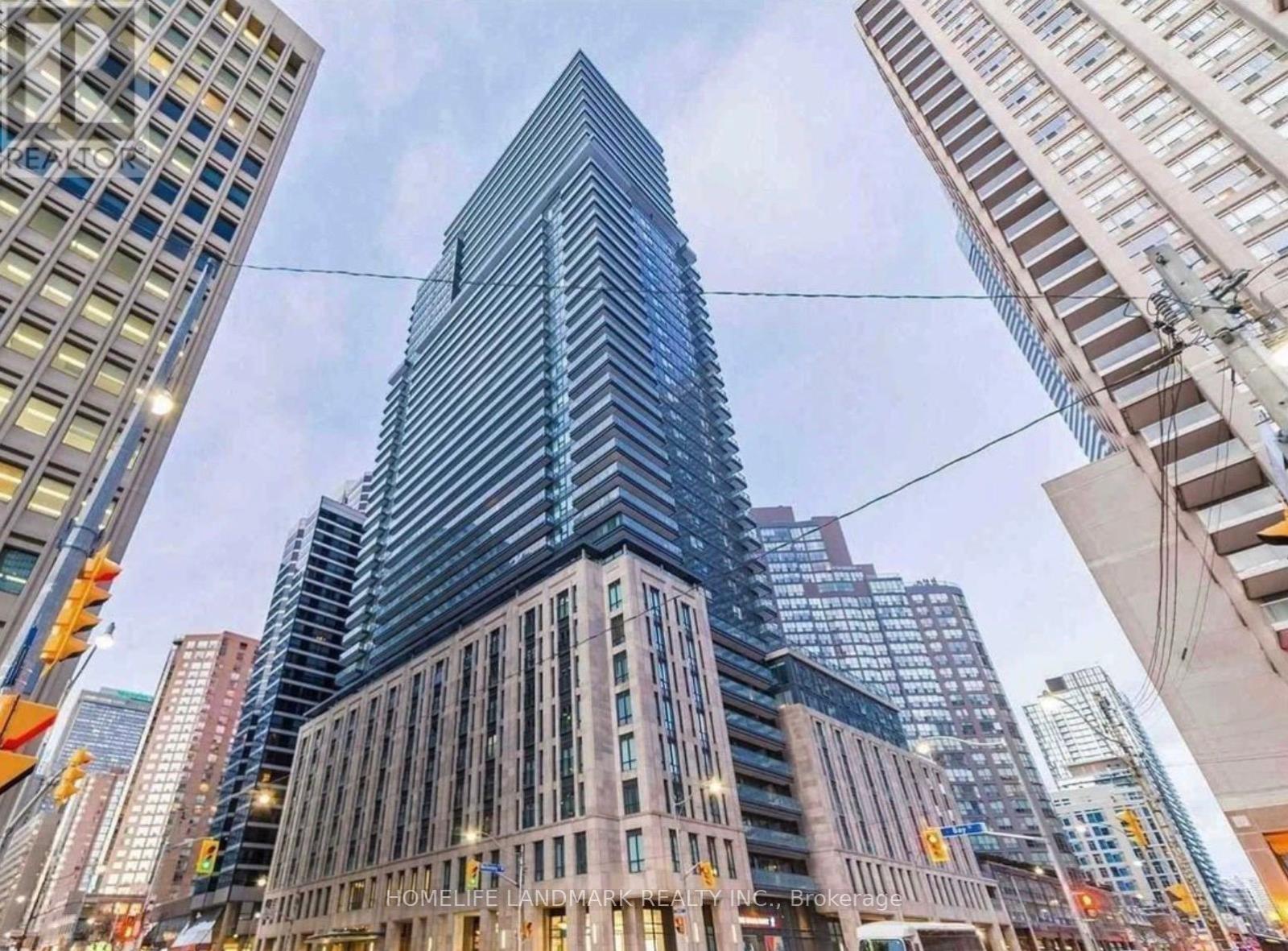 2907 - 955 BAY STREET, Toronto, Ontario