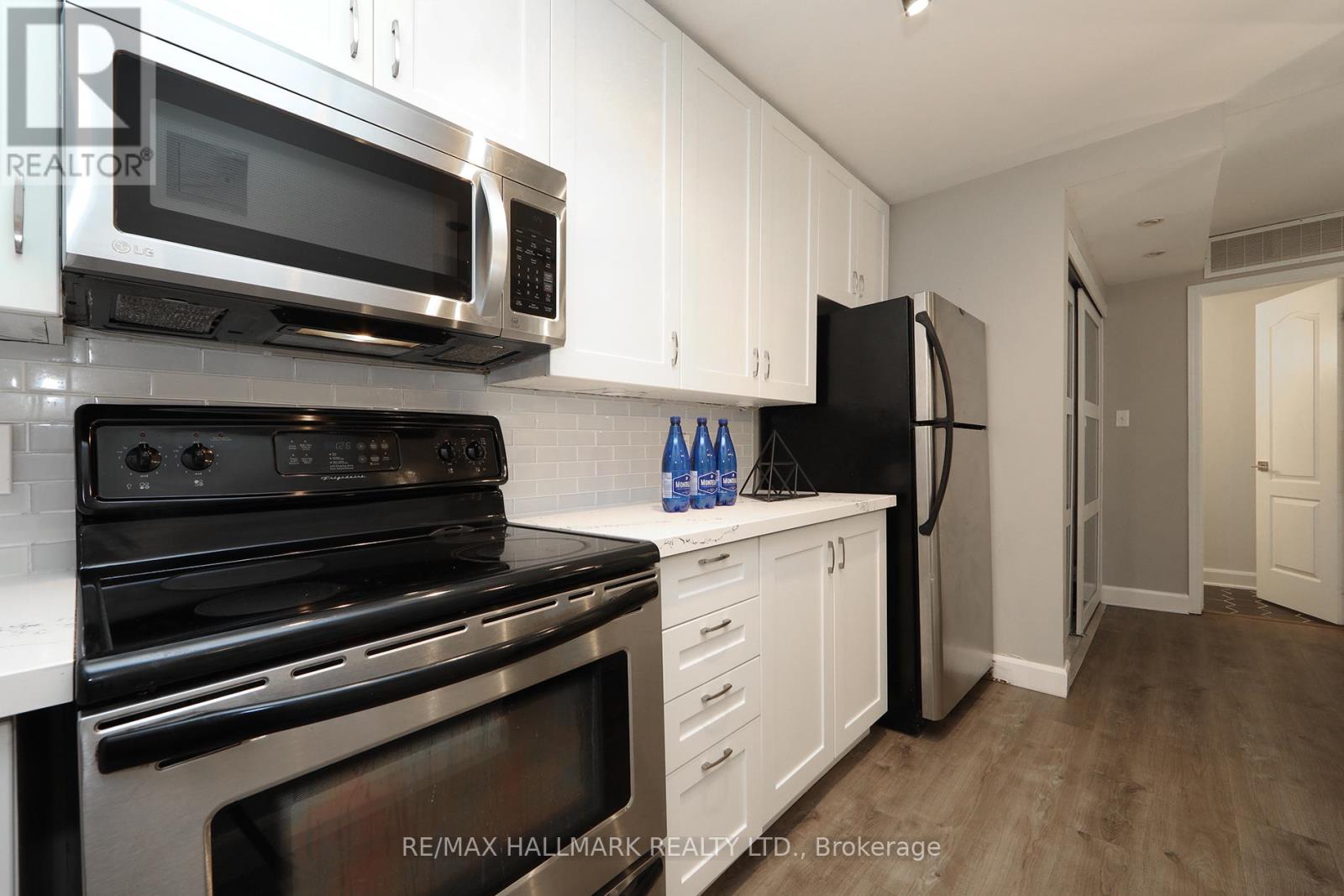 Th 10 - 78 Carr Street, Toronto, Ontario  M5T 1B7 - Photo 14 - C13232344