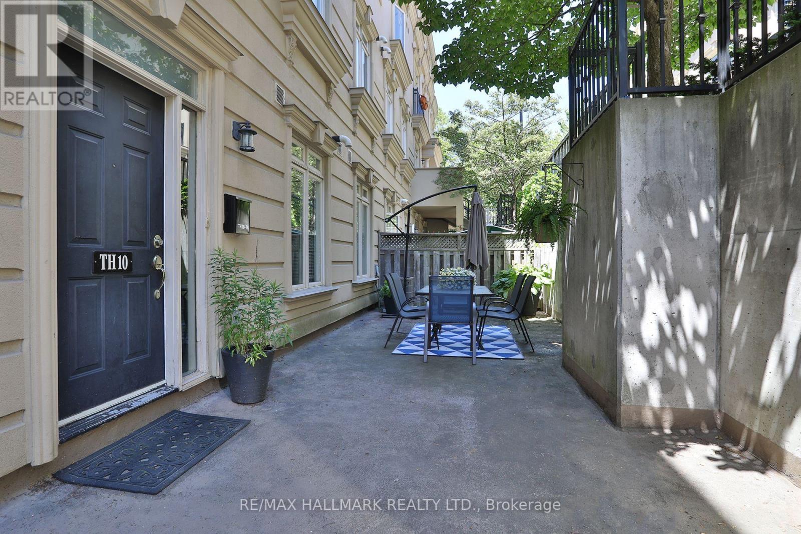 Th 10 - 78 Carr Street, Toronto, Ontario  M5T 1B7 - Photo 4 - C13232344