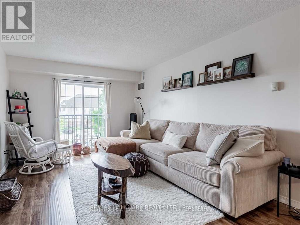 204 - 90 Aspen Springs Drive W, Clarington, Ontario  L1C 5N3 - Photo 3 - E13232284
