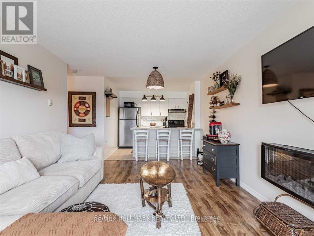 204 - 90 Aspen Springs Drive W, Clarington, Ontario  L1C 5N3 - Photo 7 - E13232284