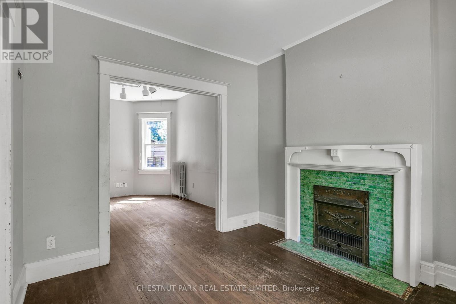 39 Devon Road, Toronto, Ontario  M4E 2J7 - Photo 10 - E13232300