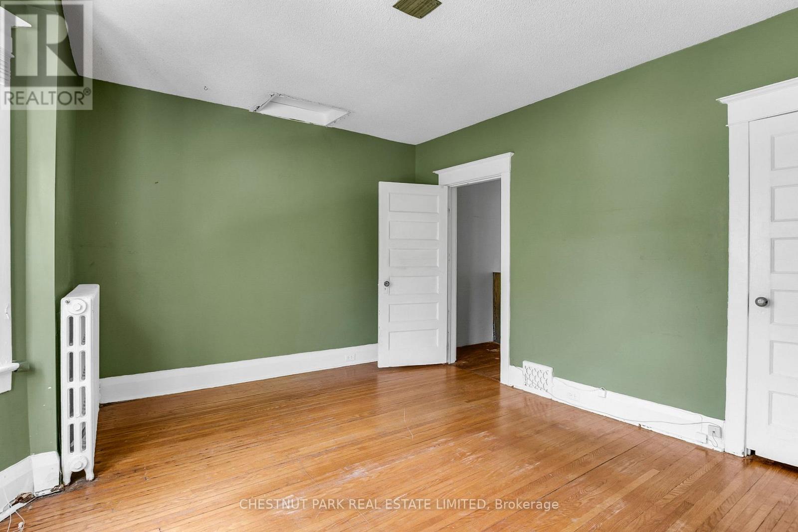 39 Devon Road, Toronto, Ontario  M4E 2J7 - Photo 19 - E13232300