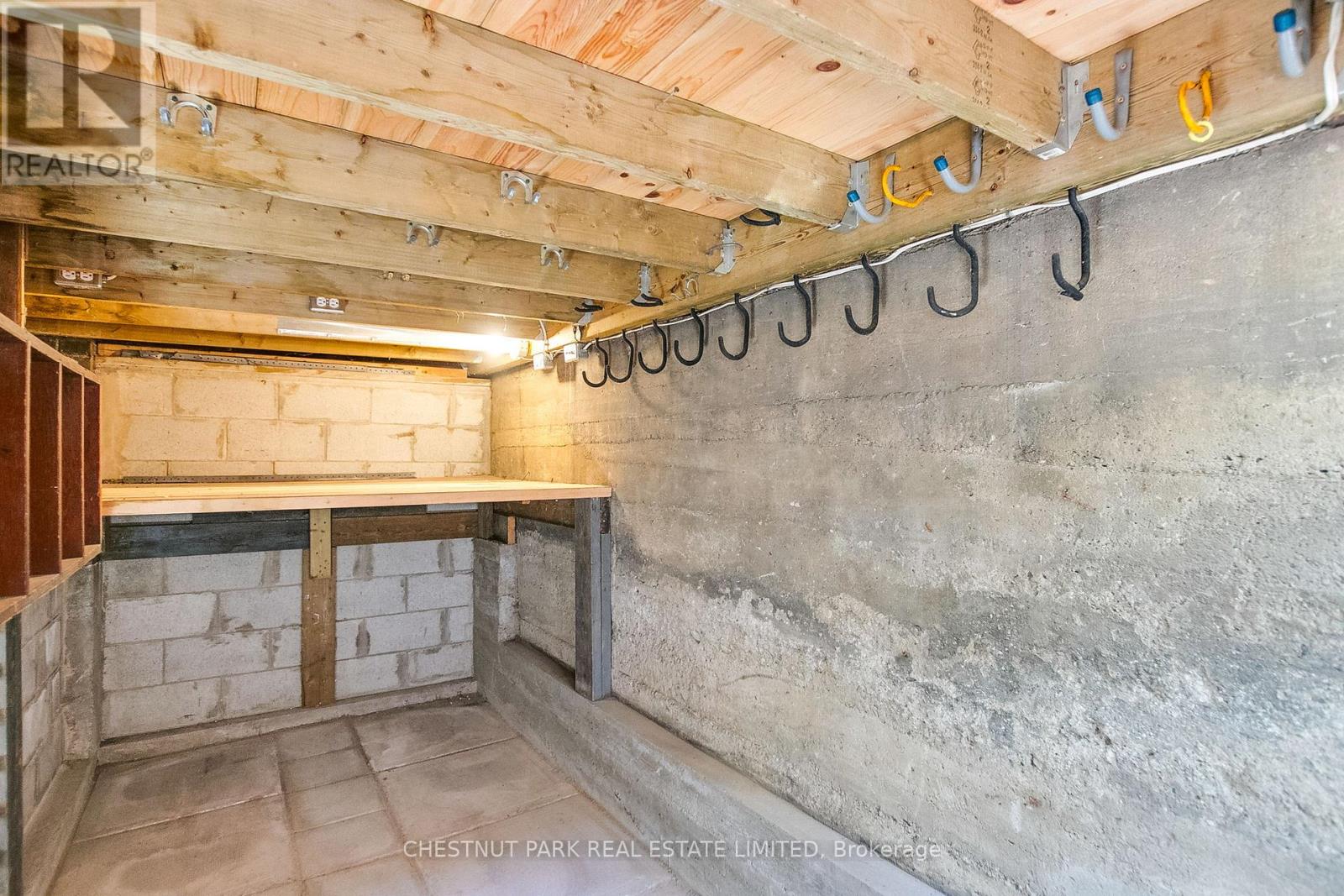 39 Devon Road, Toronto, Ontario  M4E 2J7 - Photo 4 - E13232300