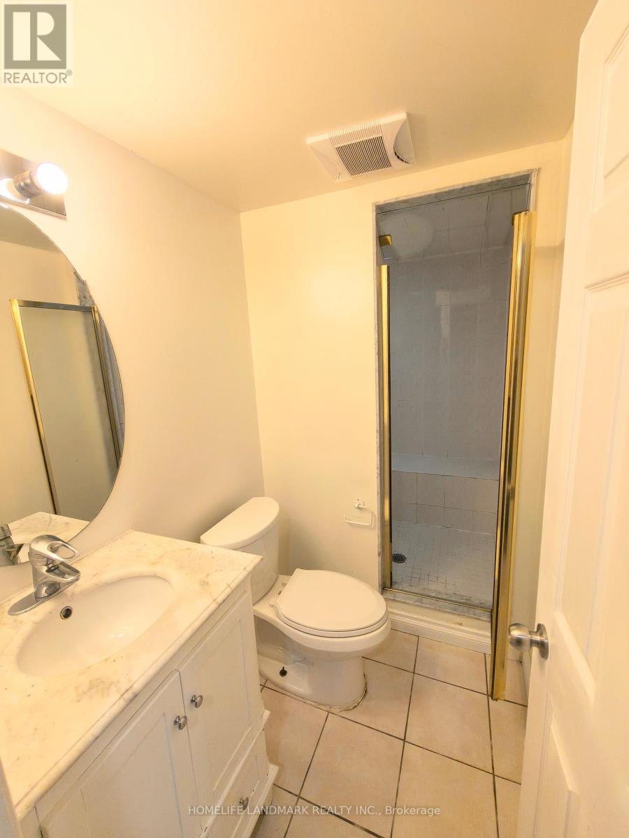 100 Kingslake Road, Toronto, Ontario  M2J 3E8 - Photo 13 - C13173296
