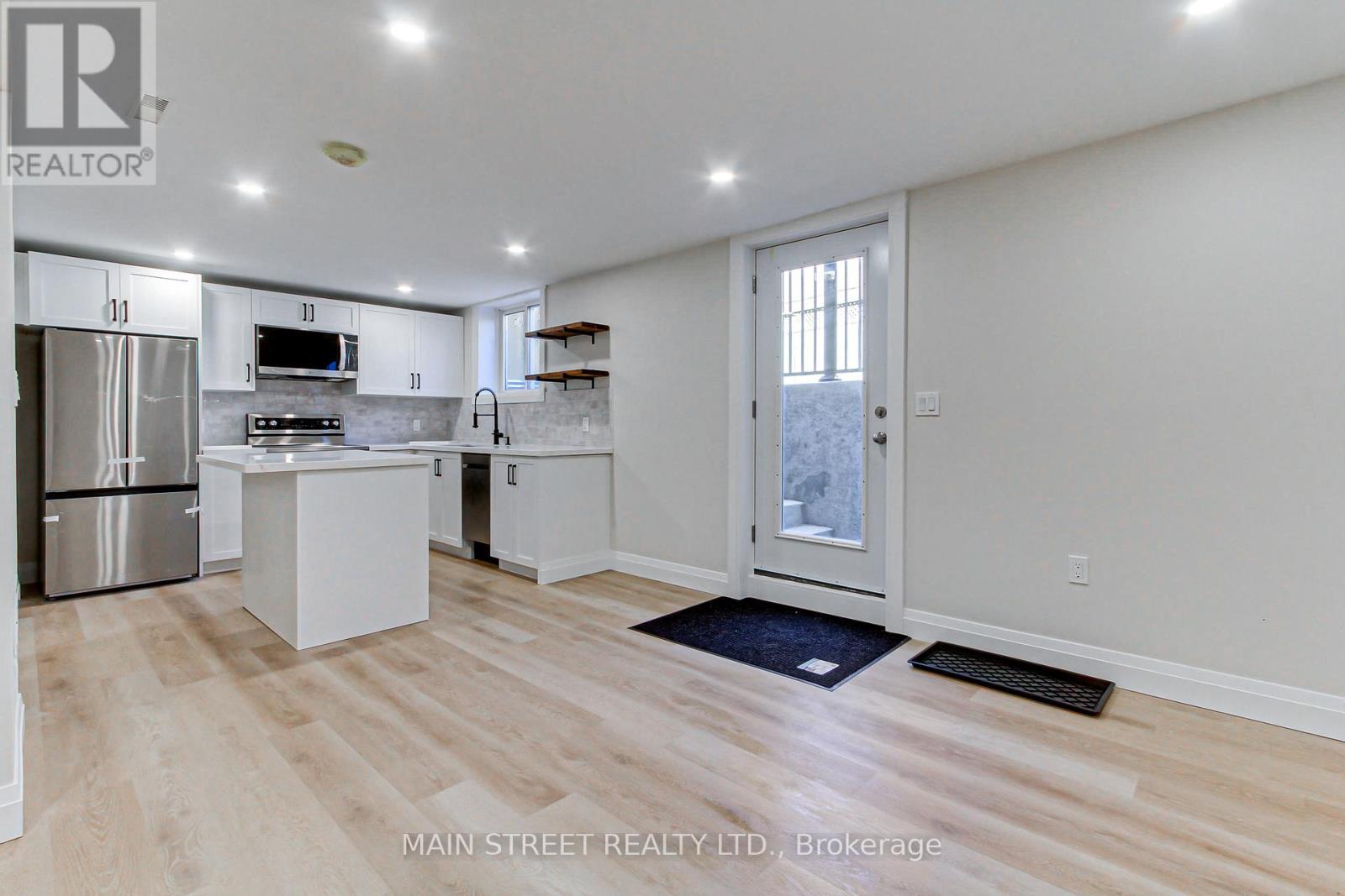 B - 4 Carrington Place, Bradford West Gwillimbury (Bradford), Ontario  L3Z 2V3 - Photo 10 - N13232314