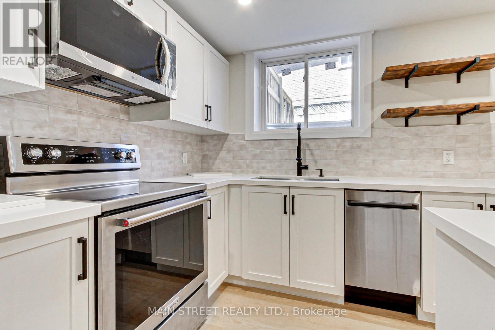 B - 4 Carrington Place, Bradford West Gwillimbury (Bradford), Ontario  L3Z 2V3 - Photo 7 - N13232314