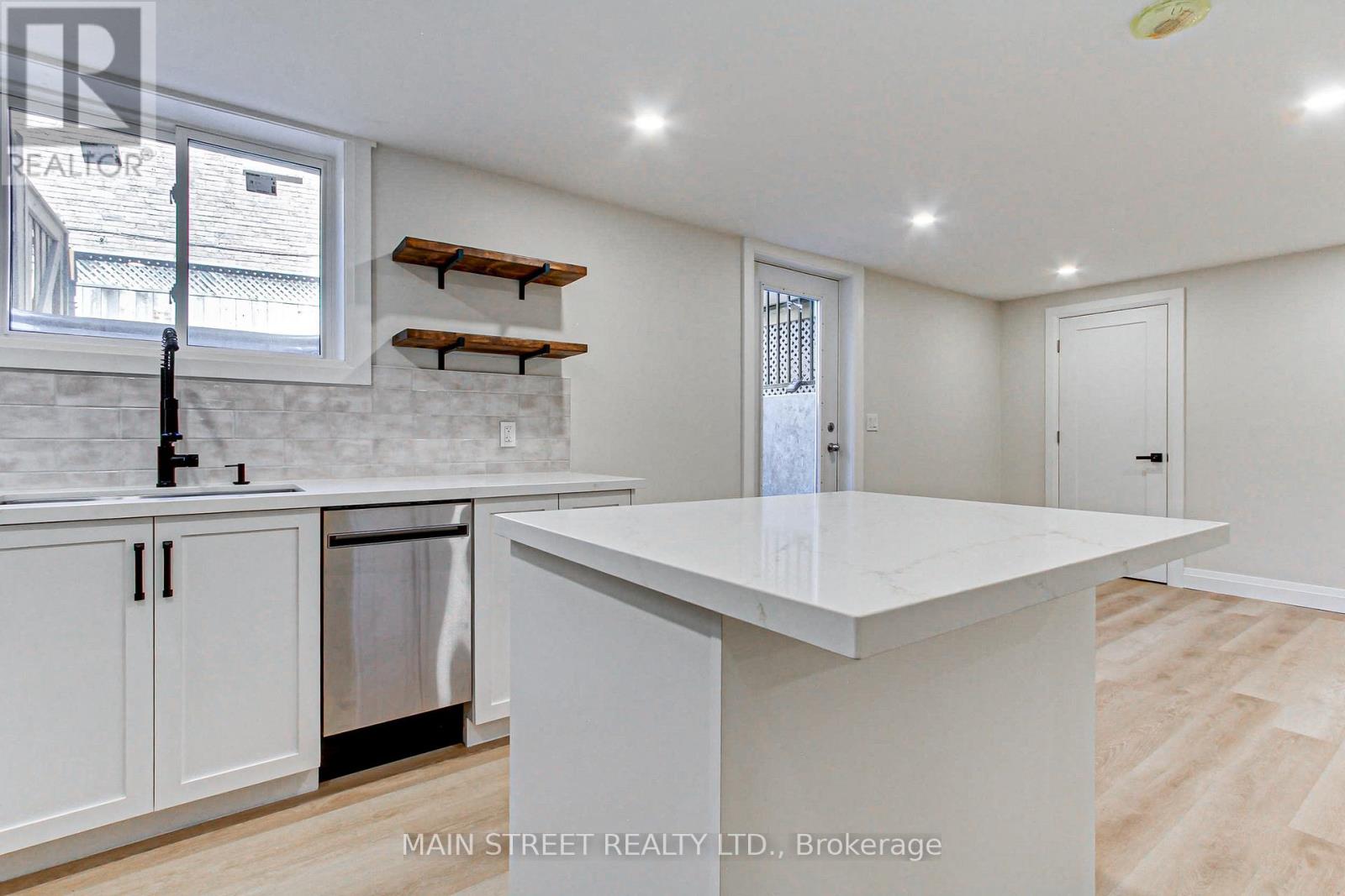 B - 4 Carrington Place, Bradford West Gwillimbury (Bradford), Ontario  L3Z 2V3 - Photo 8 - N13232314