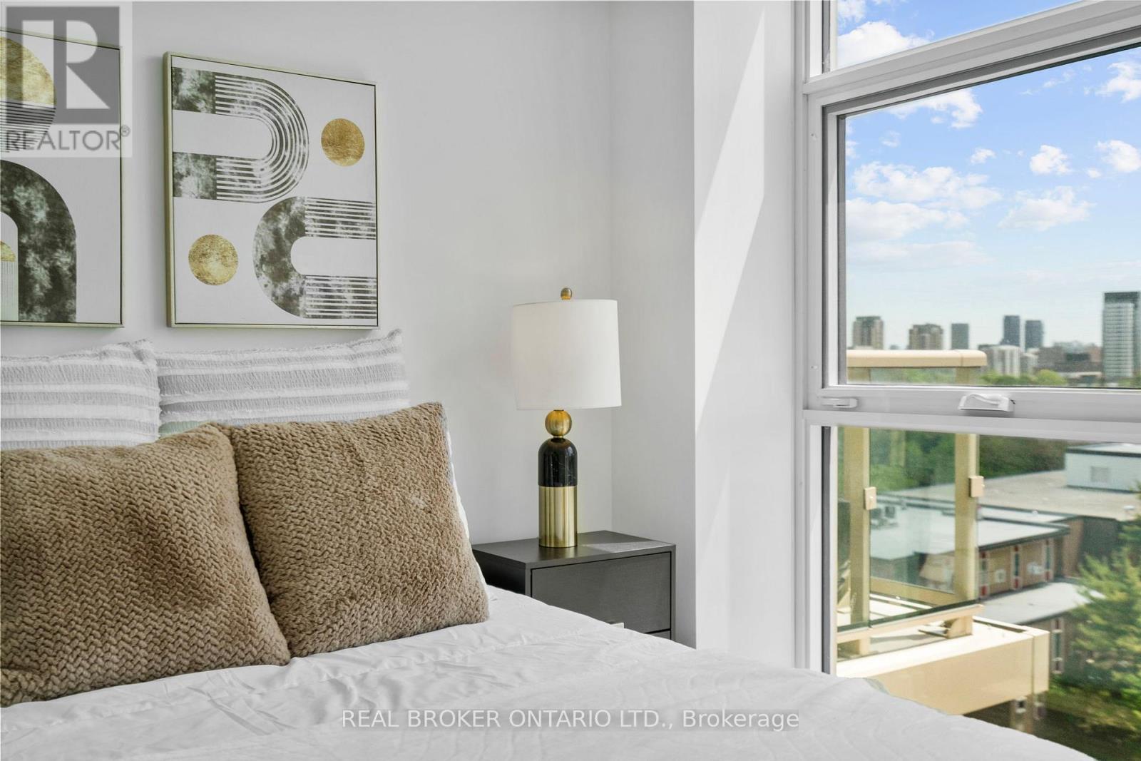 920 - 1787 St Clair Avenue W, Toronto, Ontario  M6N 0B7 - Photo 31 - W13232304