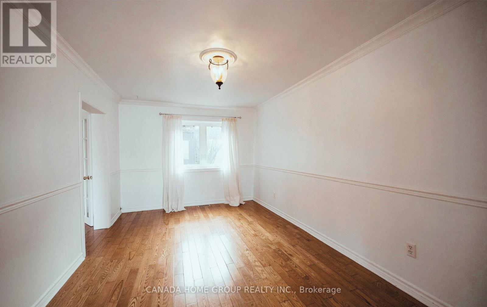 30 Main Street N, Milton, Ontario  L0P 1B0 - Photo 11 - W13232308