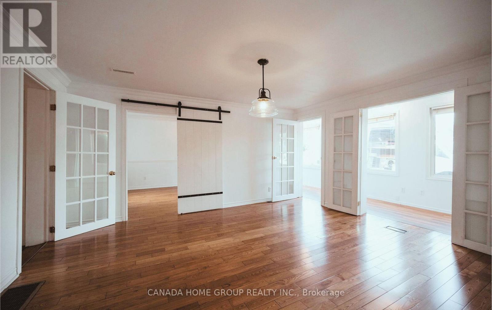 30 Main Street N, Milton, Ontario  L0P 1B0 - Photo 2 - W13232308