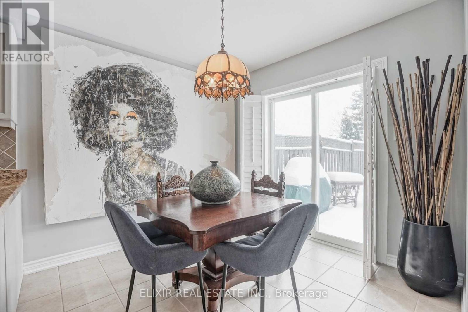 32 Florette Place, Brampton, Ontario  L7A 3G6 - Photo 6 - W13232328