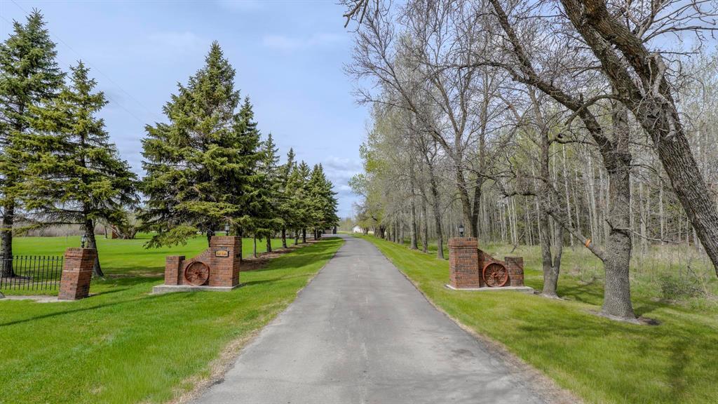 317 Pth 52 Highway W, Steinbach, Manitoba  R5G 1M1 - Photo 2 - 202611921