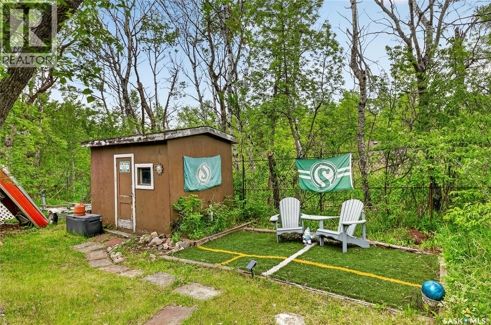 1402 6th Avenue, Regina Beach, Saskatchewan  S0G 4C0 - Photo 37 - SK038046