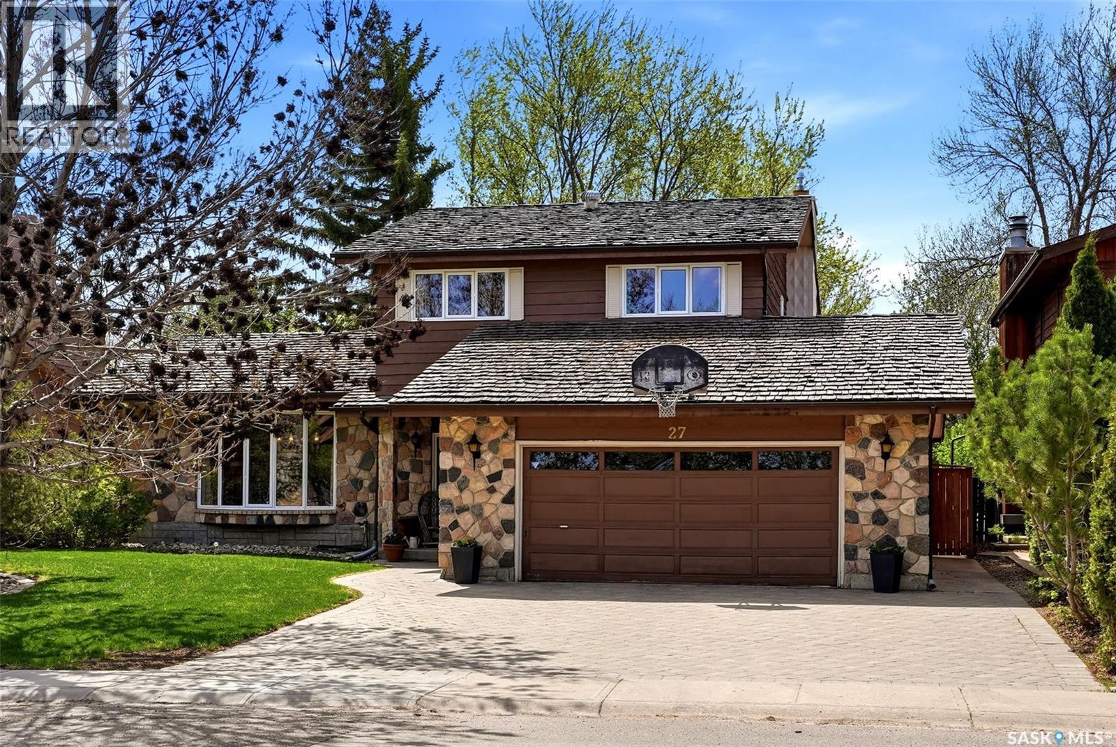 27 Cowie Road, Regina, Saskatchewan  S4S 6S2 - Photo 1 - SK037346