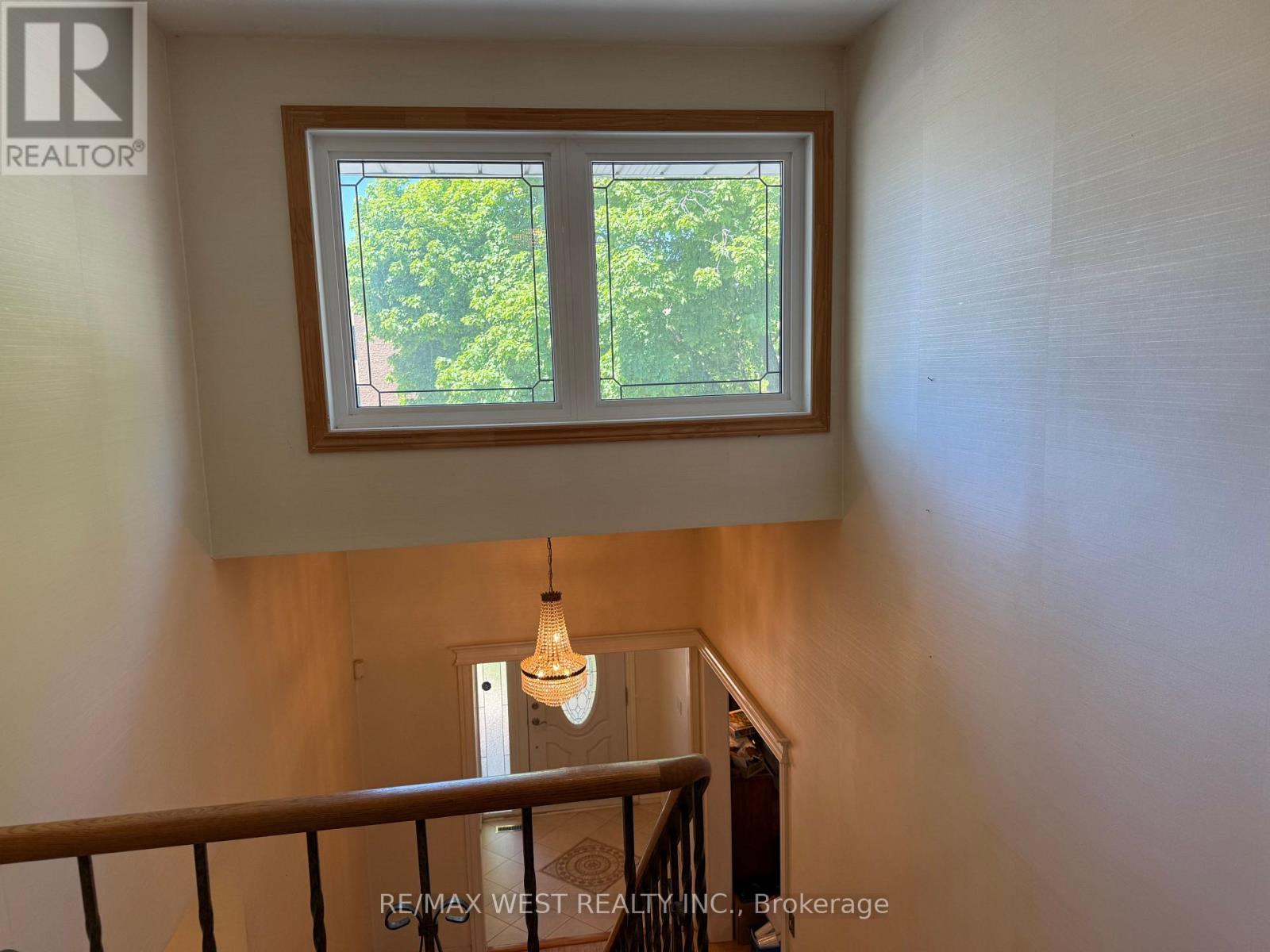 51 Winterton Drive, Toronto, Ontario  M9B 3G8 - Photo 6 - W13225522