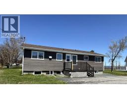 378 Rue de l'Ile, Caraquet, New Brunswick