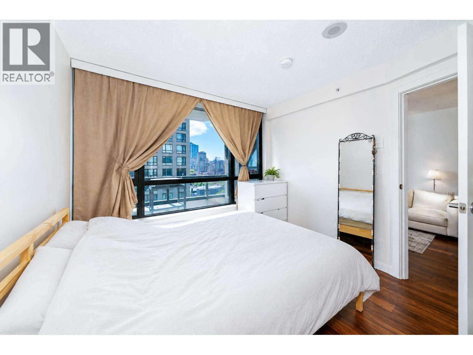 1405 909 Mainland Street, Vancouver, British Columbia  V6B 1S3 - Photo 11 - R3130866