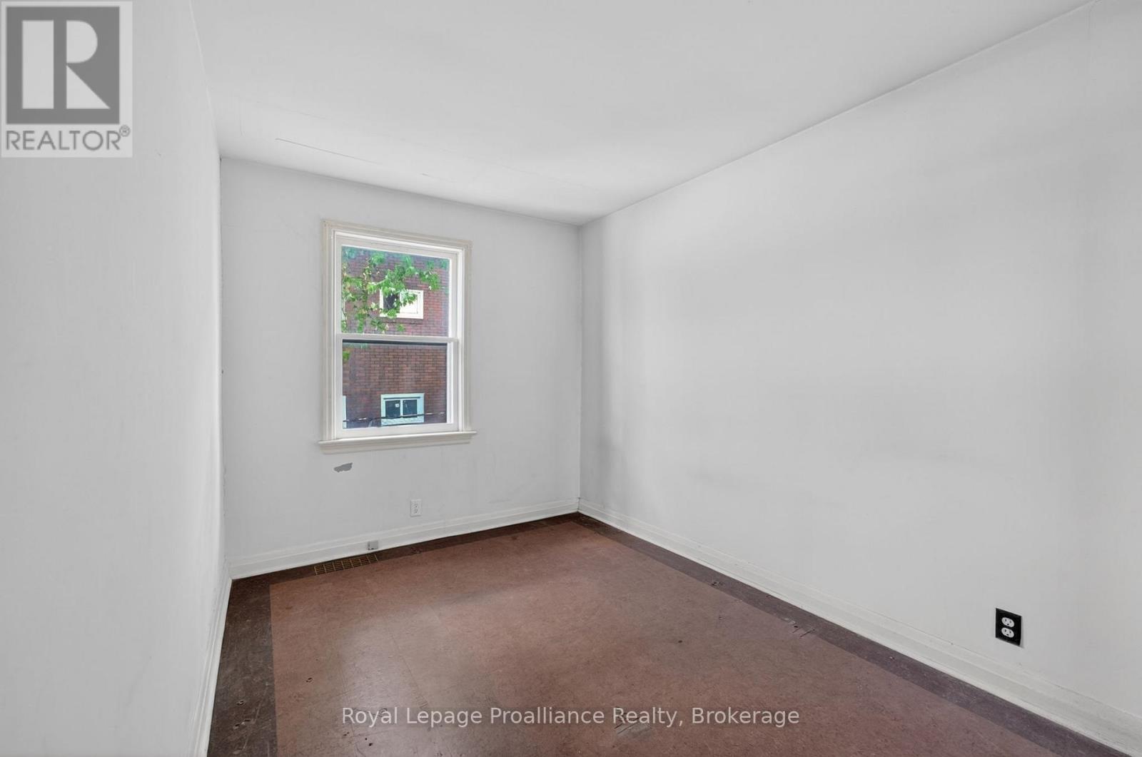 368 Sidney Street, Belleville, Ontario  K8P 3Z6 - Photo 12 - X13232374