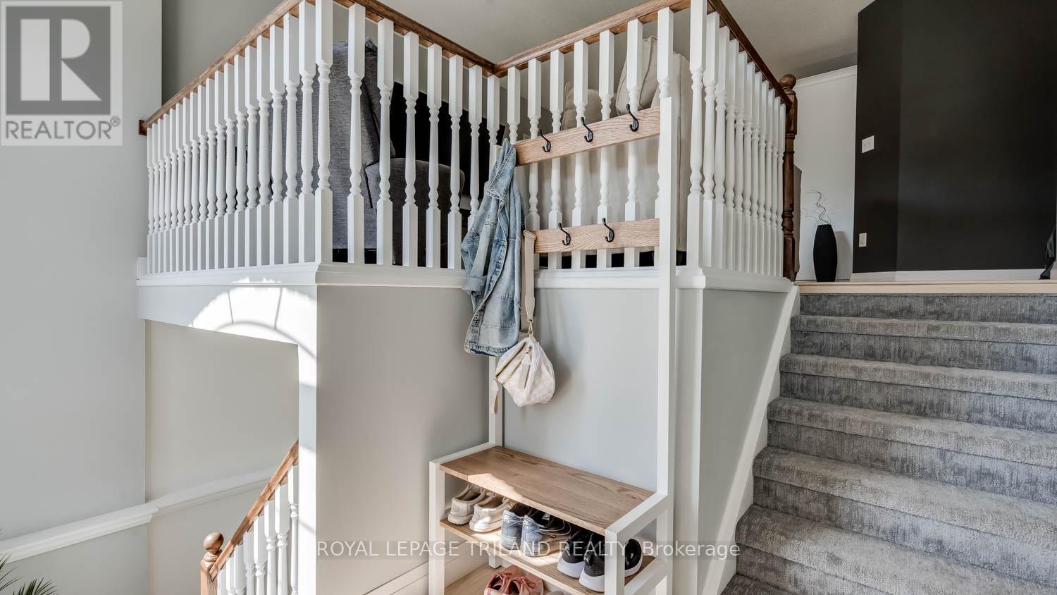 271 Mogg Street, Strathroy-Caradoc, Ontario  N7G 3X4 - Photo 3 - X13232472