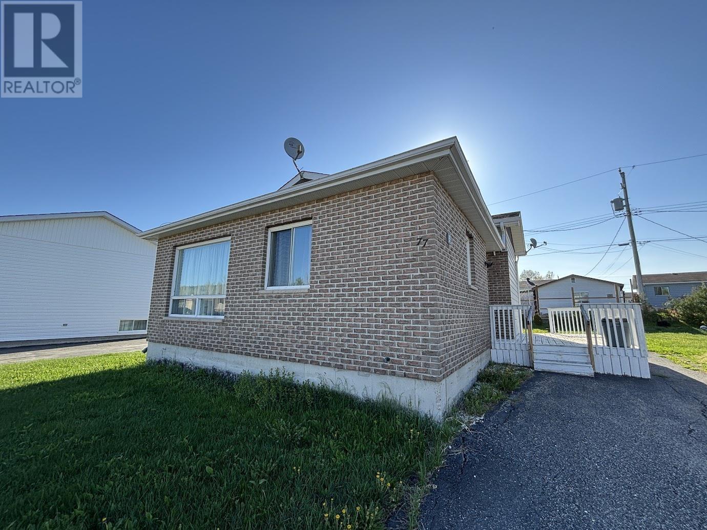 77 Matachewan Rd, Manitouwadge, Ontario  P0T 2C0 - Photo 1 - TB2600061