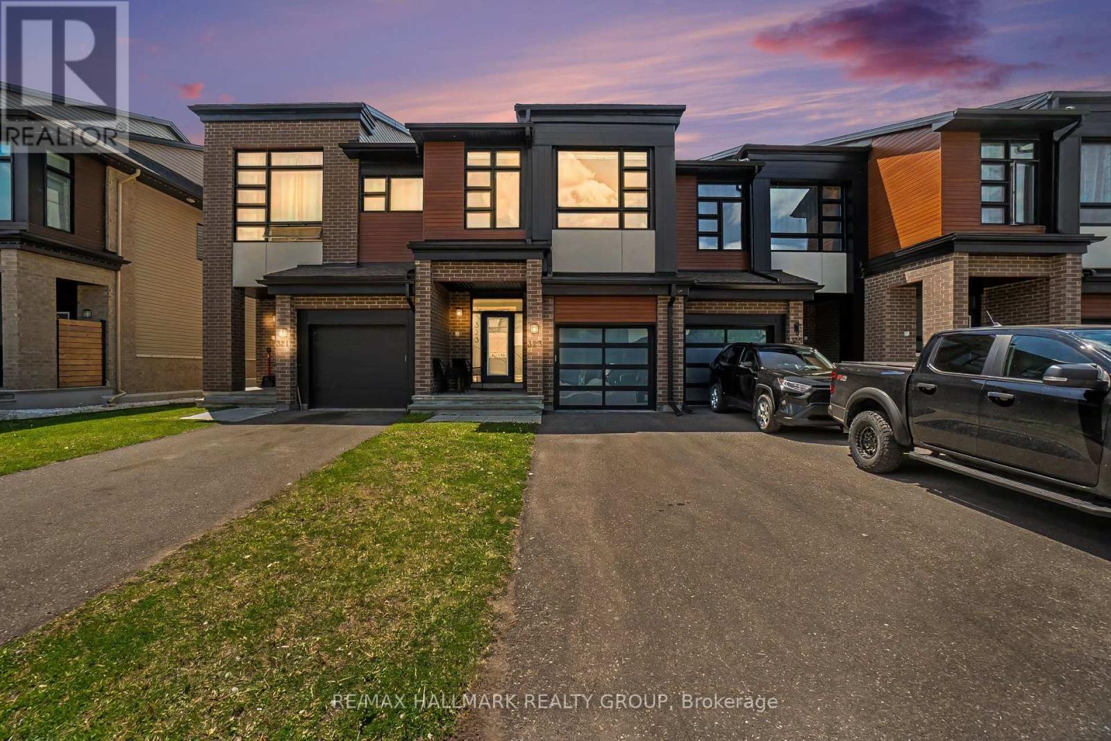 323 Wabasso Lane, Ottawa, Ontario  K1T 0T2 - Photo 2 - X13232458