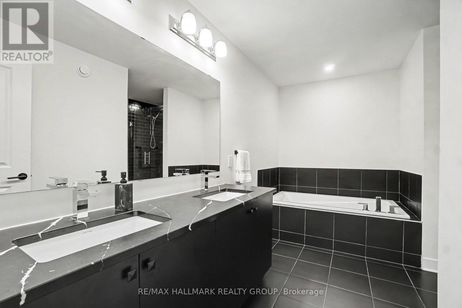 323 Wabasso Lane, Ottawa, Ontario  K1T 0T2 - Photo 30 - X13232458
