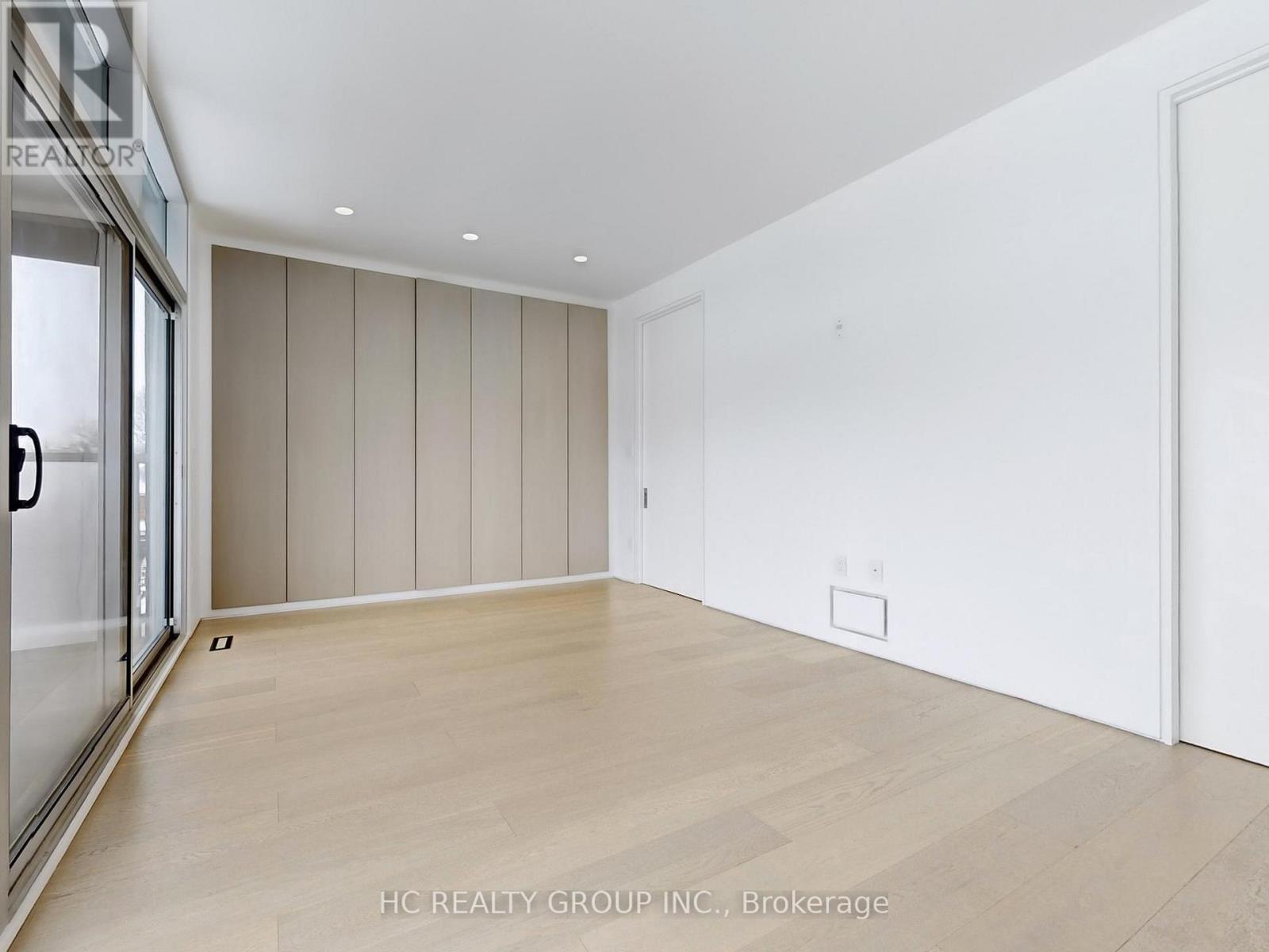 Upper - 899 Dundas Street W, Toronto, Ontario  M6J 1V9 - Photo 14 - C13232360