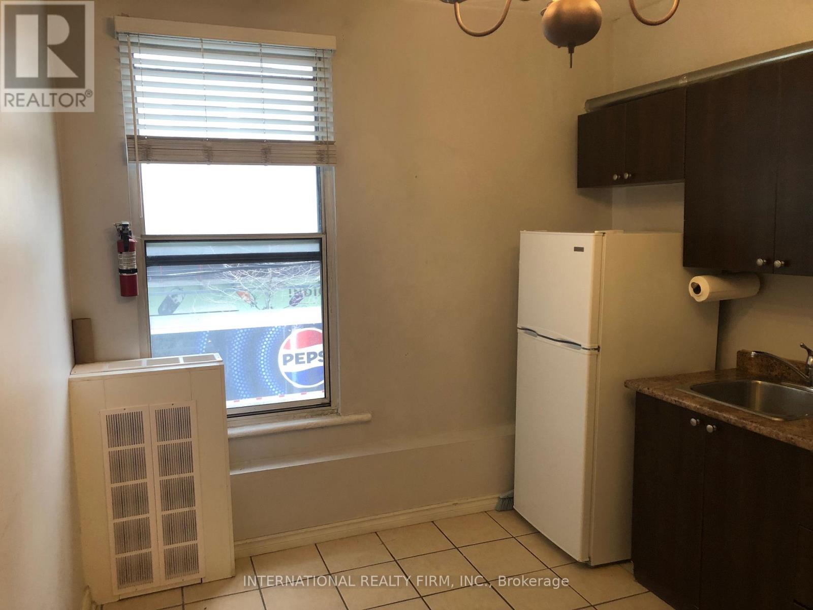 2 - 201 Dundas Street E, Toronto, Ontario  M5A 1Z4 - Photo 3 - C13232376