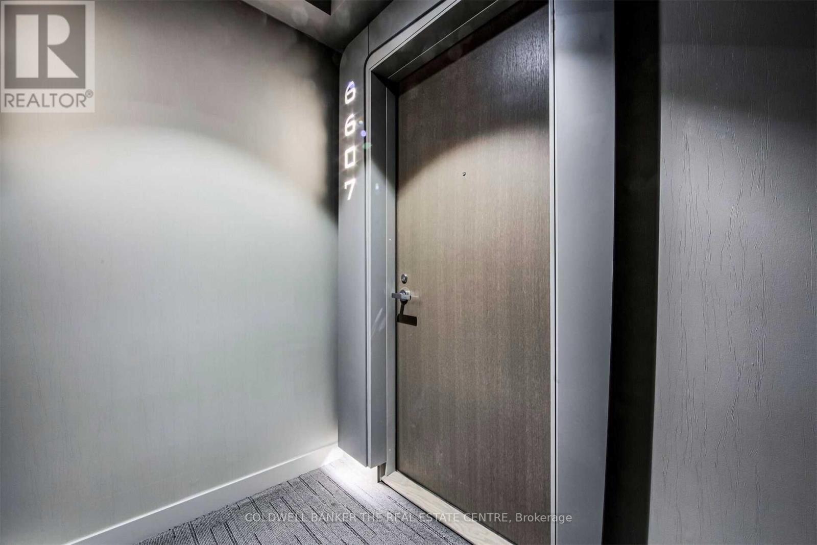 7 - 1 Bloor Street E, Toronto, Ontario  M4W 0A8 - Photo 10 - C13232402